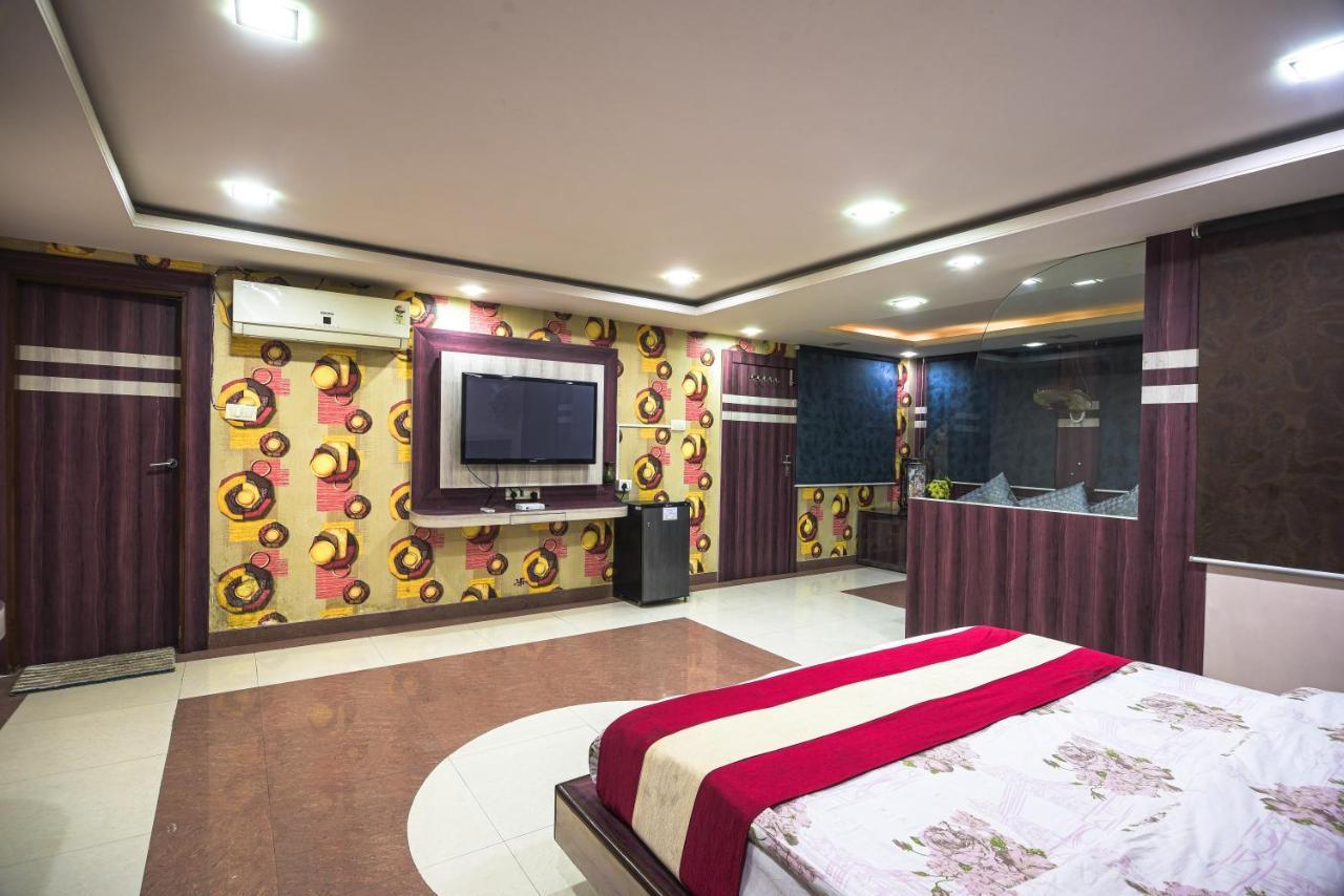Hotel Shree Vinayak Palace Бхопал Экстерьер фото